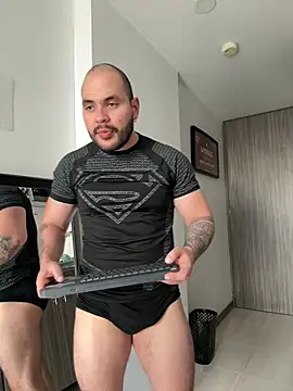 Axel Dominus online show from April 4, 2026, 7:11 pm