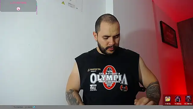 Axel Dominus online show from May 20, 2026, 11:33 pm