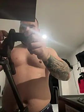 Axel Dominus online show from July 5, 2026, 9:38 am
