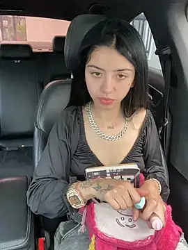 afrodita pinkk online show from March 19, 2026, 3:49 pm