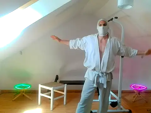 NinjaLaser online show from April 29, 2026, 11:47 am