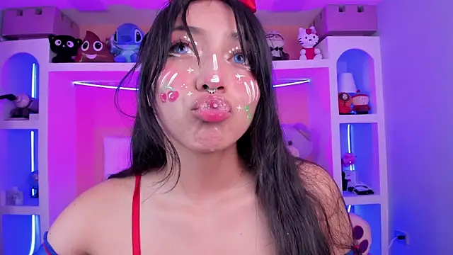 miss loolita online show from May 22, 2026, 6:02 pm