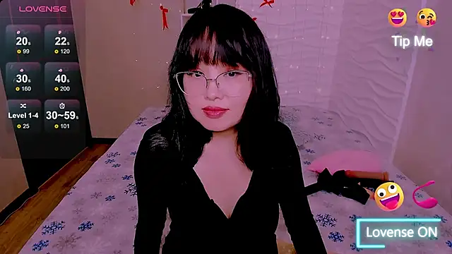 Akiko Yun online show from March 28, 2026, 11:43 am
