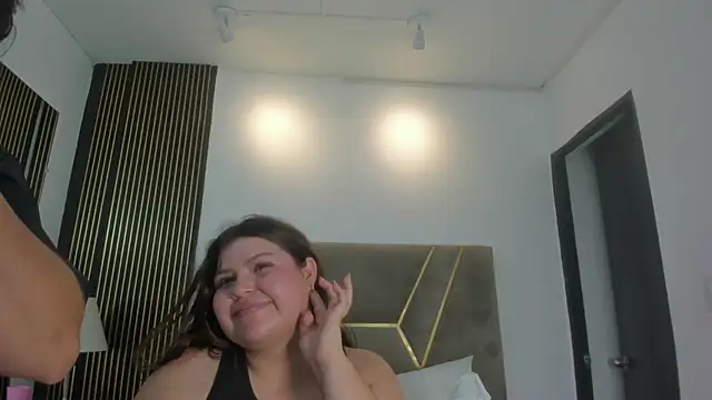 Amelie Fabulous  online show from March 31, 2026, 2:24 am