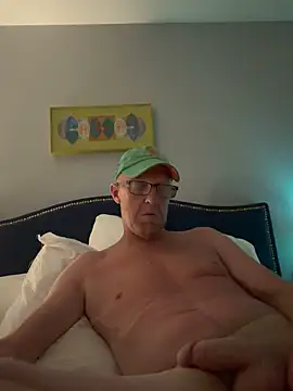 Snapshot of Kristopherbbb chatting on June 15, 2026, 9:00 am Kristopherbbb online show from June 15, 2026, 9:00 am