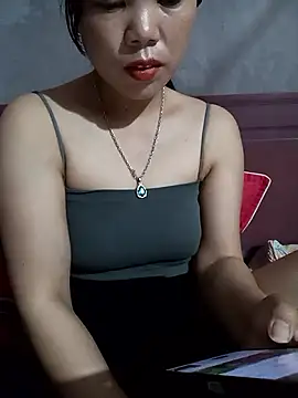 Chengnie online show from April 19, 2026, 1:05 am