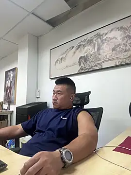 Cunzhangshibage02 online show from May 8, 2026, 2:28 am