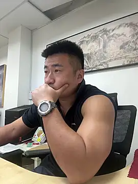 Cunzhangshibage02 online show from June 25, 2026, 5:45 am