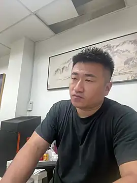 Cunzhangshibage02 online show from July 1, 2026, 1:29 am