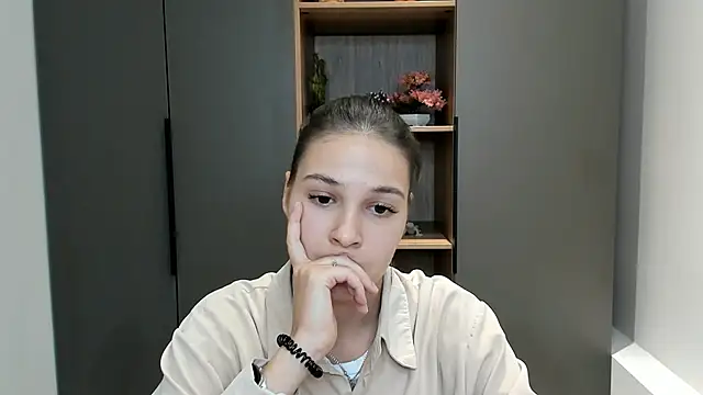 RobbieGarding online show from March 17, 2026, 8:39 am