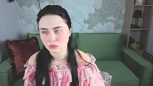 NoraLumi online show from April 8, 2026, 1:00 pm