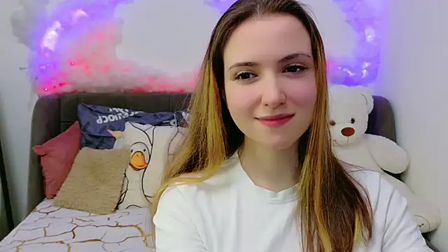Snapshot of LeenMoonie chatting on May 14, 2026, 8:04 pm LeenMoonie online show from May 14, 2026, 8:04 pm