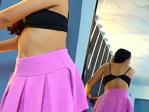 alison holand online show from March 18, 2026, 1:58 pm