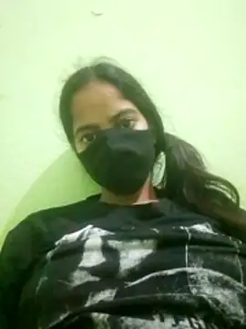 Snapshot of nidhiyadav00 chatting on May 2, 2026, 9:20 pm nidhiyadav00 online show from May 2, 2026, 9:20 pm