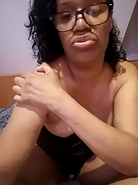 Snapshot of caballota77 chatting on May 10, 2026, 10:26 pm caballota77 online show from May 10, 2026, 10:26 pm