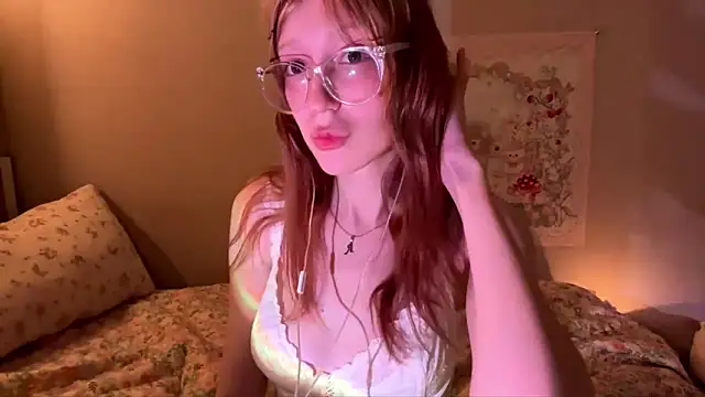 holly sinner  online show from March 28, 2026, 12:10 am