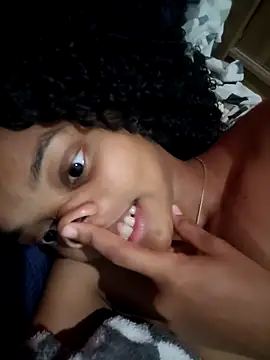 marialuiza2027 online show from April 4, 2026, 6:16 pm