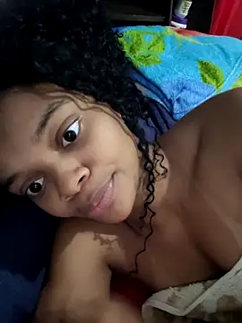 marialuiza2027 online show from April 21, 2026, 1:06 pm