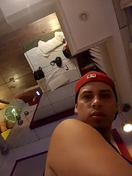 PiruRodri online show from March 12, 2026, 6:47 pm