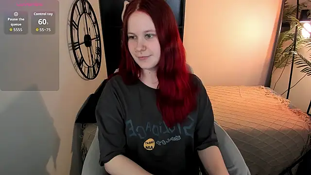 Snapshot of DorothyDorr chatting on March 13, 2026, 9:21 pm DorothyDorr online show from March 13, 2026, 9:21 pm