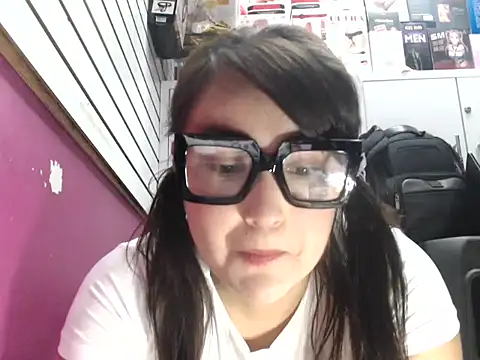 Snapshot of kendysun chatting on May 5, 2026, 3:31 pm kendysun online show from May 5, 2026, 3:31 pm
