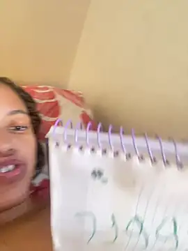 Mayacandy00 online show from May 4, 2026, 6:59 pm