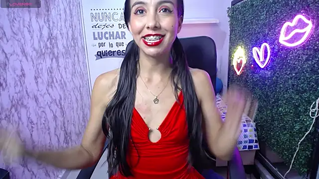 Snapshot of sandra_petite19 chatting on July 15, 2026, 6:24 pm sandra petite19 online show from July 15, 2026, 6:24 pm