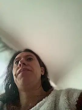 Snapshot of ItsAmara chatting on April 18, 2026, 2:54 pm ItsAmara online show from April 18, 2026, 2:54 pm