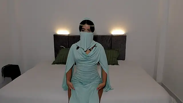 Snapshot of Zahra_Bashir chatting on March 17, 2026, 12:15 am Zahra Bashir online show from March 17, 2026, 12:15 am