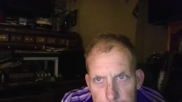 Snapshot of strokingjoe14585 chatting on April 14, 2026, 3:34 am strokingjoe14585 online show from April 14, 2026, 3:34 am