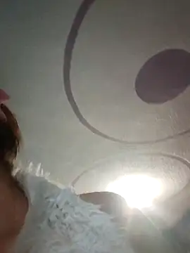 Estrella 2407 online show from March 23, 2026, 2:04 am