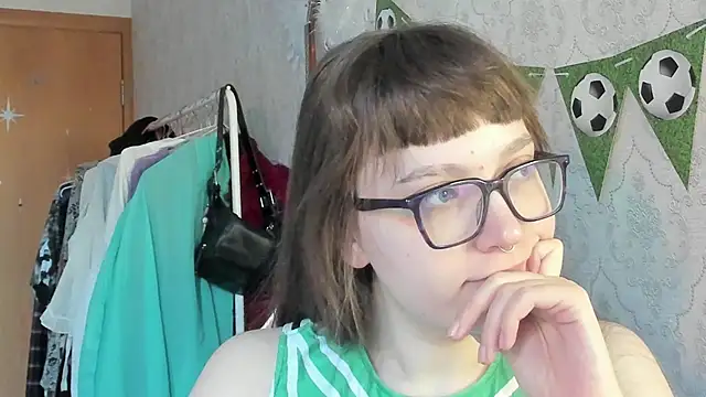 Snapshot of RileyNymph chatting on June 30, 2026, 4:13 am RileyNymph online show from June 30, 2026, 4:13 am