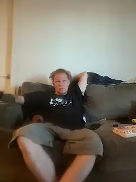 yourMasterisBored online show from May 19, 2026, 1:22 am