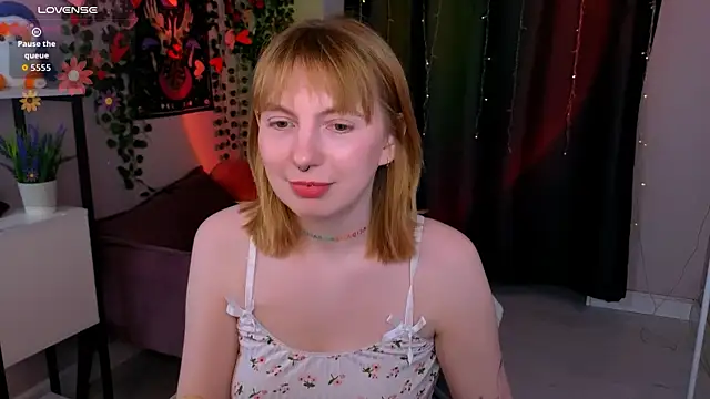 susie miu online show from April 11, 2026, 8:46 pm