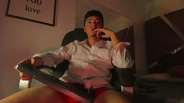 Noah DeLuca  online show from March 20, 2026, 7:19 pm