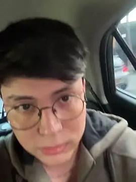 Dylan Finn online show from April 21, 2026, 9:39 pm