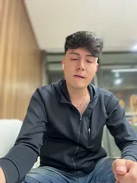 Dylan Finn online show from April 23, 2026, 12:23 am