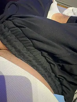 Snapshot of gg79100 chatting on March 13, 2026, 11:33 pm gg79100 online show from March 13, 2026, 11:33 pm