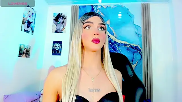 blonde queen- online show from April 14, 2026, 8:26 pm