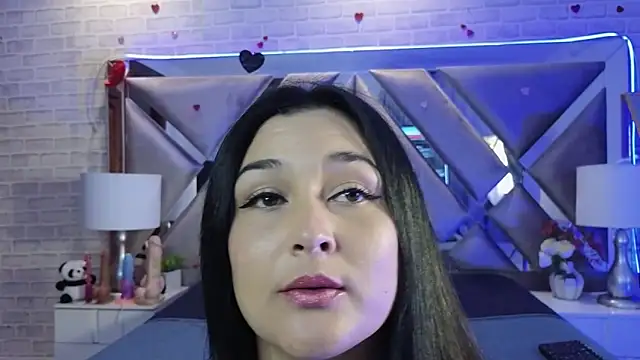 Aslii Smith online show from May 11, 2026, 8:39 pm