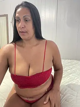 lactante2026 online show from April 9, 2026, 11:43 pm