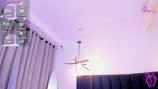 kirasweet7 online show from April 26, 2026, 3:37 am