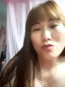 Snapshot of Lucxy-ki6 chatting on June 5, 2026, 3:57 am Lucxy-ki6 online show from June 5, 2026, 3:57 am