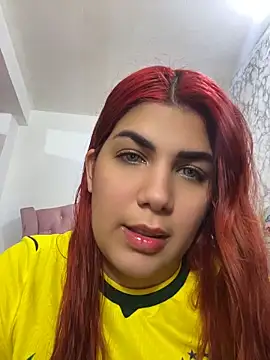 Snapshot of Hopeluna chatting on June 7, 2026, 12:04 am Hopeluna online show from June 7, 2026, 12:04 am