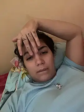 Hopeluna online show from July 23, 2026, 5:33 pm