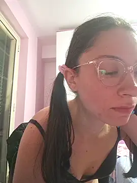 Snapshot of Vivianamado chatting on March 14, 2026, 2:33 pm Vivianamado online show from March 14, 2026, 2:33 pm