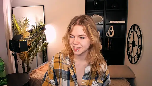 ElizabethVane online show from June 27, 2026, 5:34 am