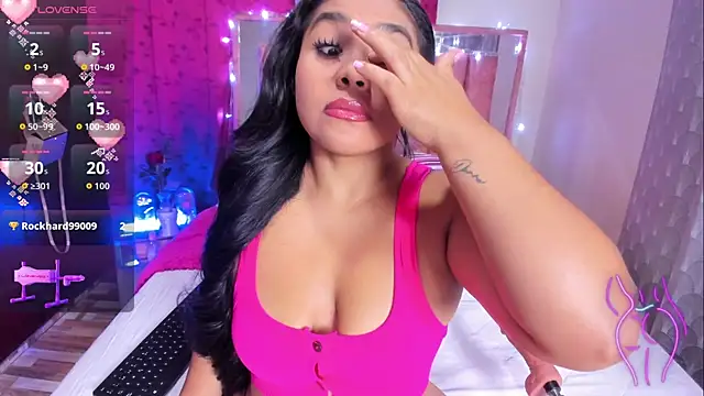 Snapshot of BiancaBooty chatting on June 17, 2026, 9:01 am BiancaBooty online show from June 17, 2026, 9:01 am