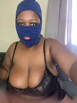Snapshot of NaughtyGirl0000 chatting on April 28, 2026, 6:07 am NaughtyGirl0000 online show from April 28, 2026, 6:07 am