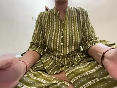Noor Sexy02 online show from May 29, 2026, 10:35 am